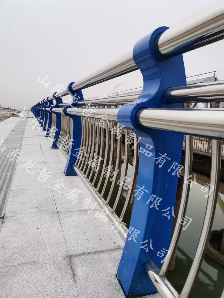 九江不锈钢复合管护栏工程案例